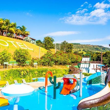 Balneario Do Lago Hotel Capitolio Exterior photo