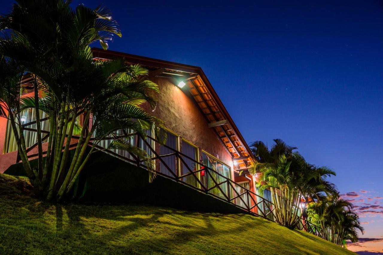 Balneario Do Lago Hotel Capitolio Exterior photo